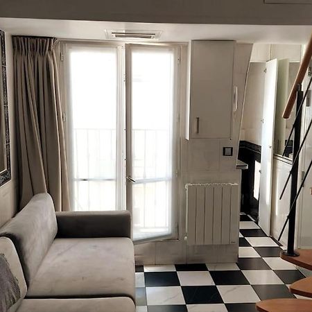 Duplex Notre-Dame De Paris Apartment Bagian luar foto