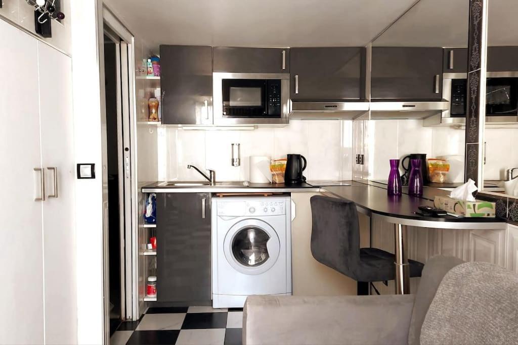 Duplex Notre-Dame De Paris Apartment Bagian luar foto