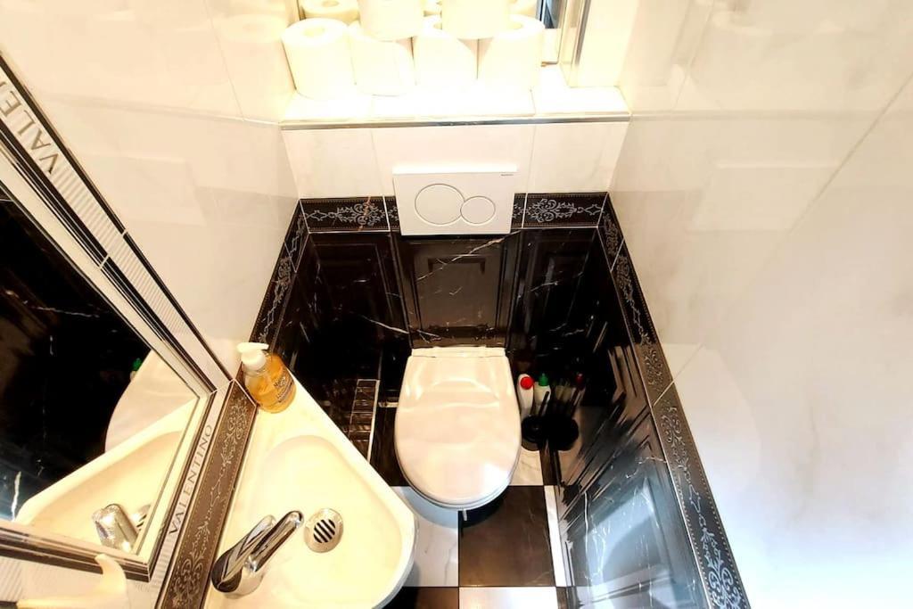 Duplex Notre-Dame De Paris Apartment Bagian luar foto